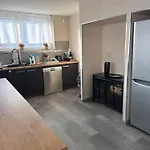 別荘 Spacious And Cozy House 3 Bedrooms サン・タヴォル