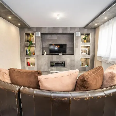 Spacious And Cozy House 3 Bedrooms * سانت أفولد