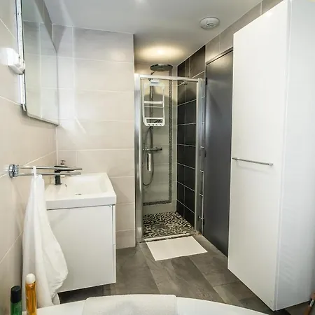 Spacious And Cozy House 3 Bedrooms Semesterbostad *