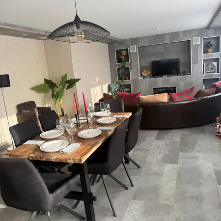 Spacious And Cozy House 3 Bedrooms سانت أفولد