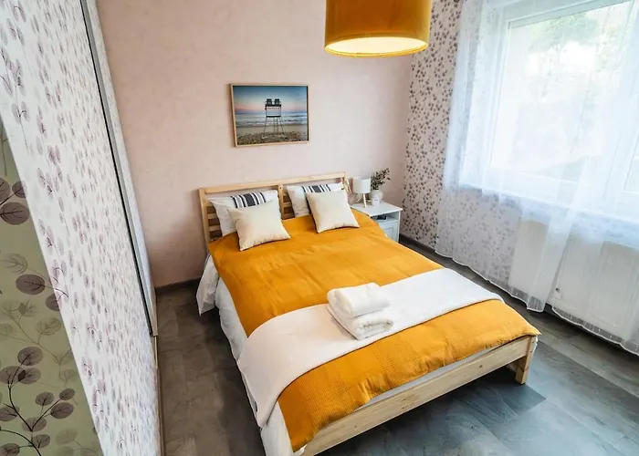 Spacious And Cozy House 3 Bedrooms Semesterbostad