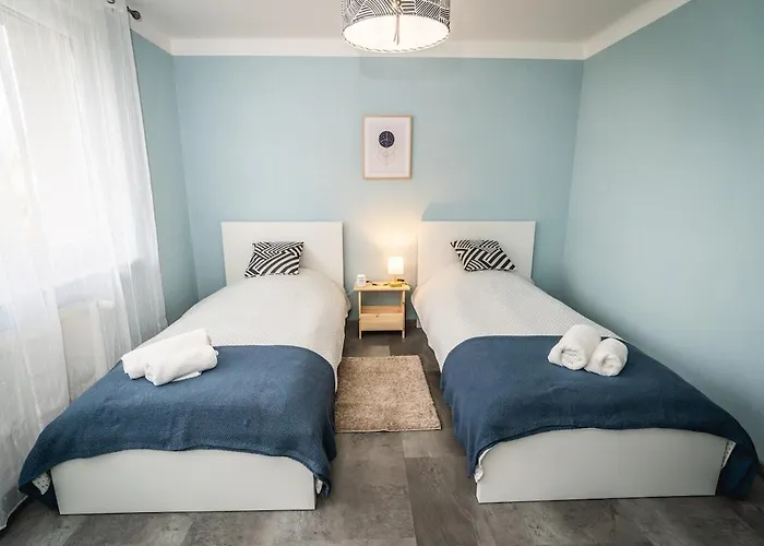 Spacious And Cozy House 3 Bedrooms Semesterbostad