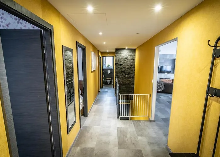 Semesterbostad Spacious And Cozy House 3 Bedrooms