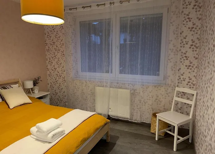 Semesterbostad Spacious And Cozy House 3 Bedrooms Saint-Avold