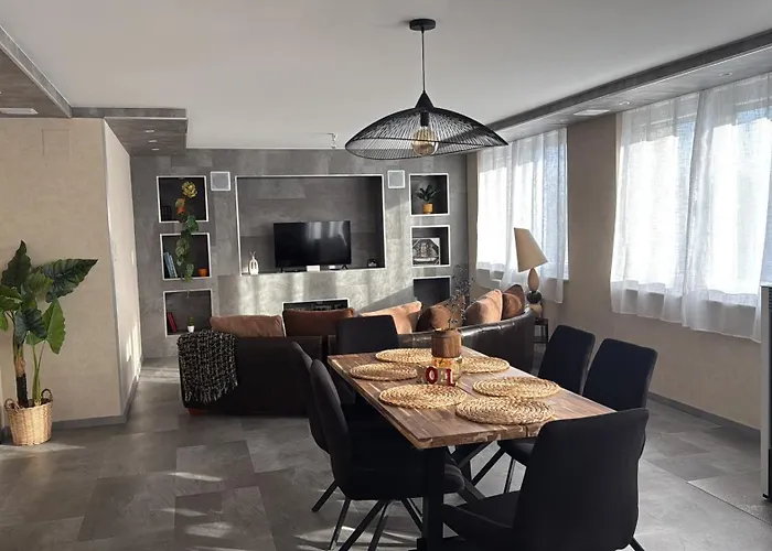 Semesterbostad Spacious And Cozy House 3 Bedrooms *